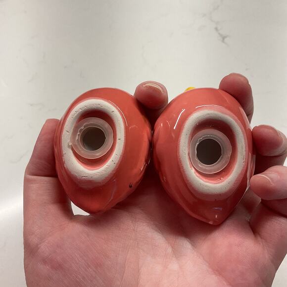 Sitting Flamingo Glazed Ceramic Hand Painted Salt and Pepper Shaker Set - Picture 6 of 8